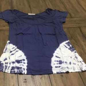 Testament Scoop Neck Flutter Sleeve Blue- White Tie-Dye Top Size Medium